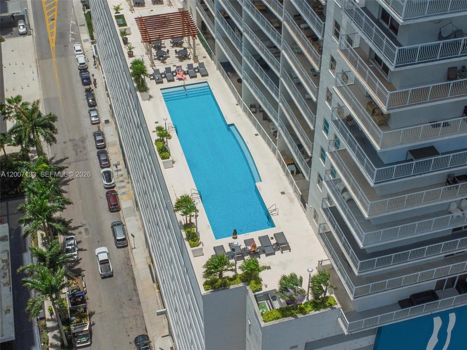 THE CLUB AT BRICKELL BAY - Residential