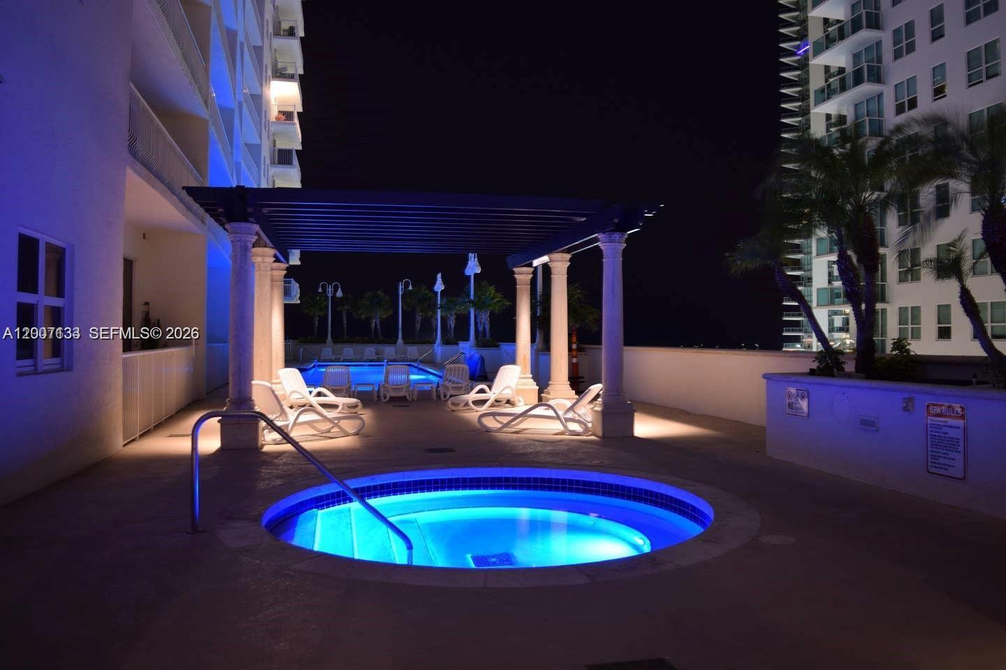 THE CLUB AT BRICKELL BAY - Residential