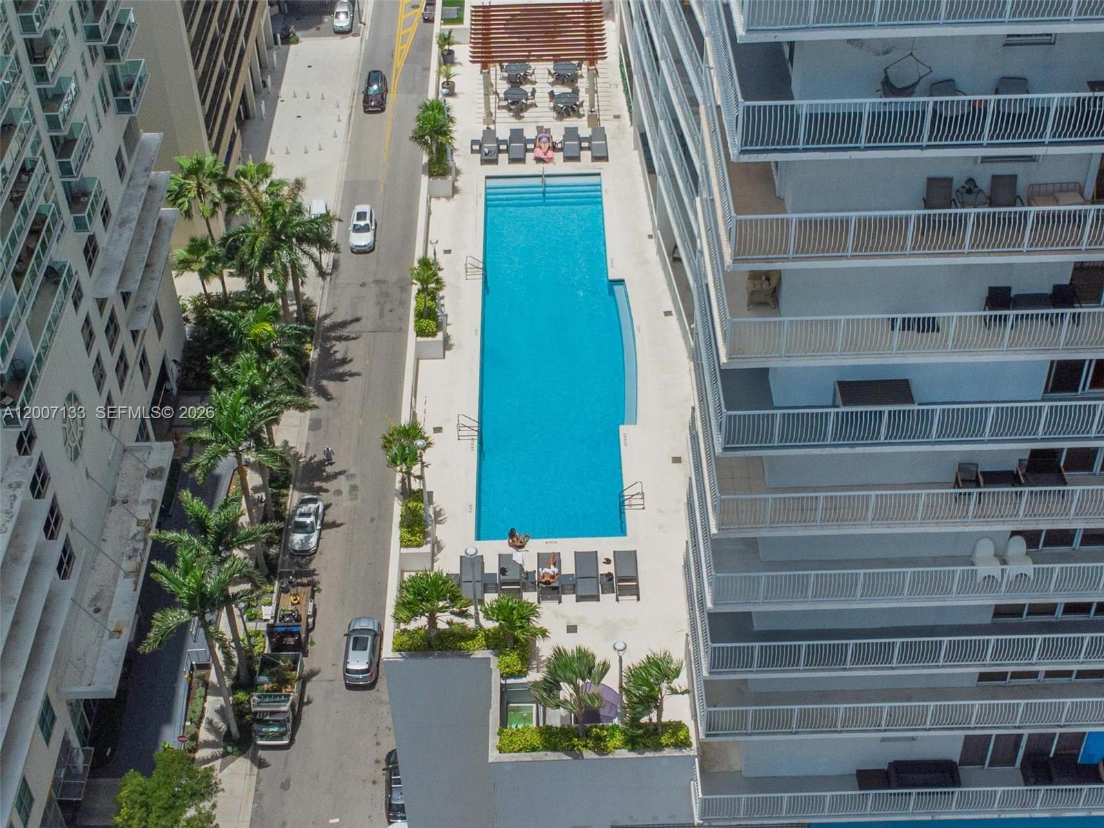 THE CLUB AT BRICKELL BAY - Residential