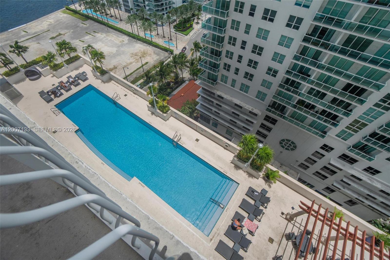 THE CLUB AT BRICKELL BAY - Residential