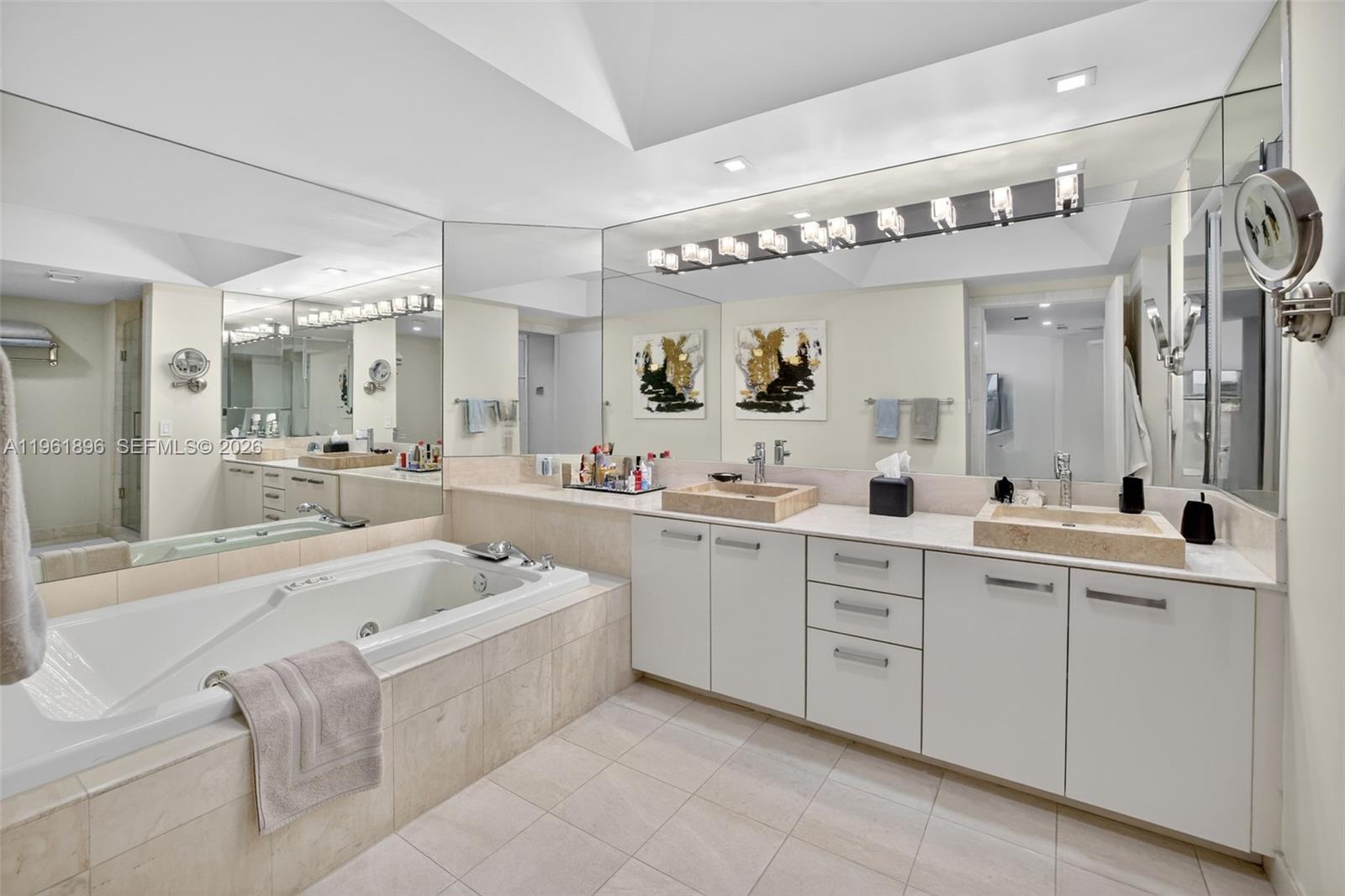 2000 ISL BLVD WILLIAMS IS - Residential