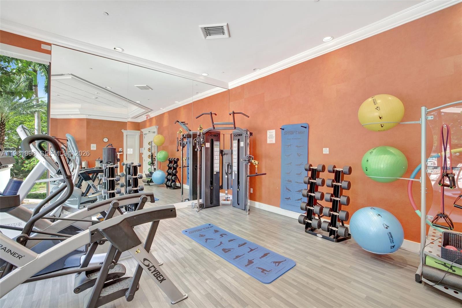 2000 ISL BLVD WILLIAMS IS - Residential