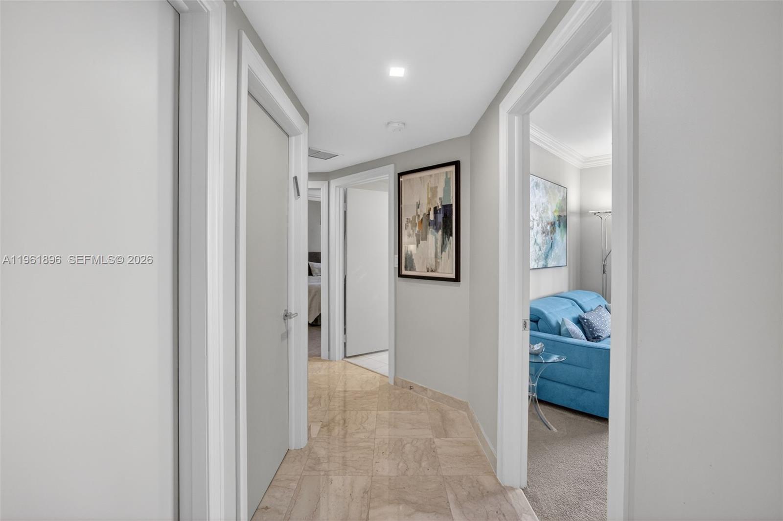 2000 ISL BLVD WILLIAMS IS - Residential