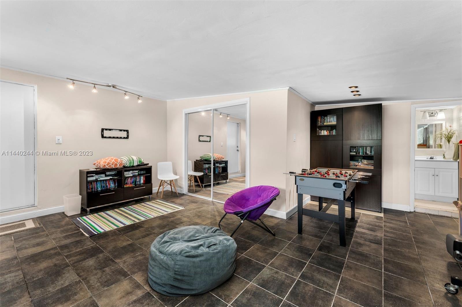 OAKRIDGE ESTATES REV - Residential