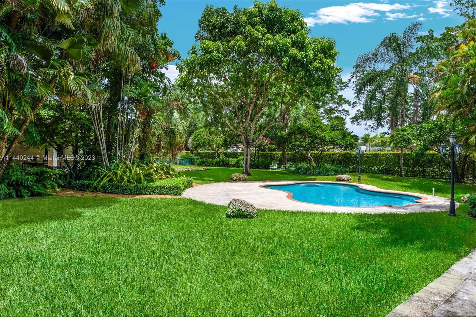 OAKRIDGE ESTATES REV - Residential