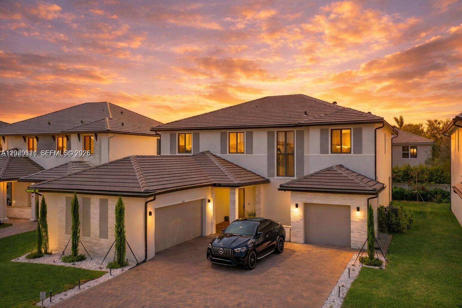 TUSCAN ISLES - Residential