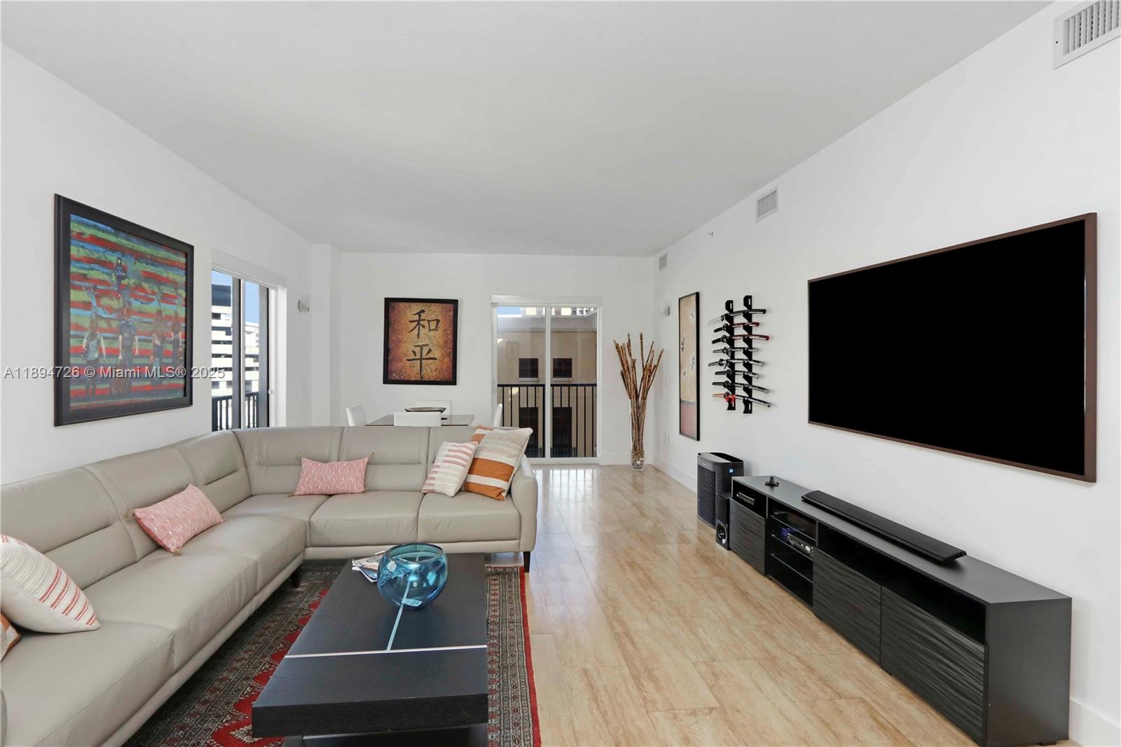 10 Aragon Ave 706