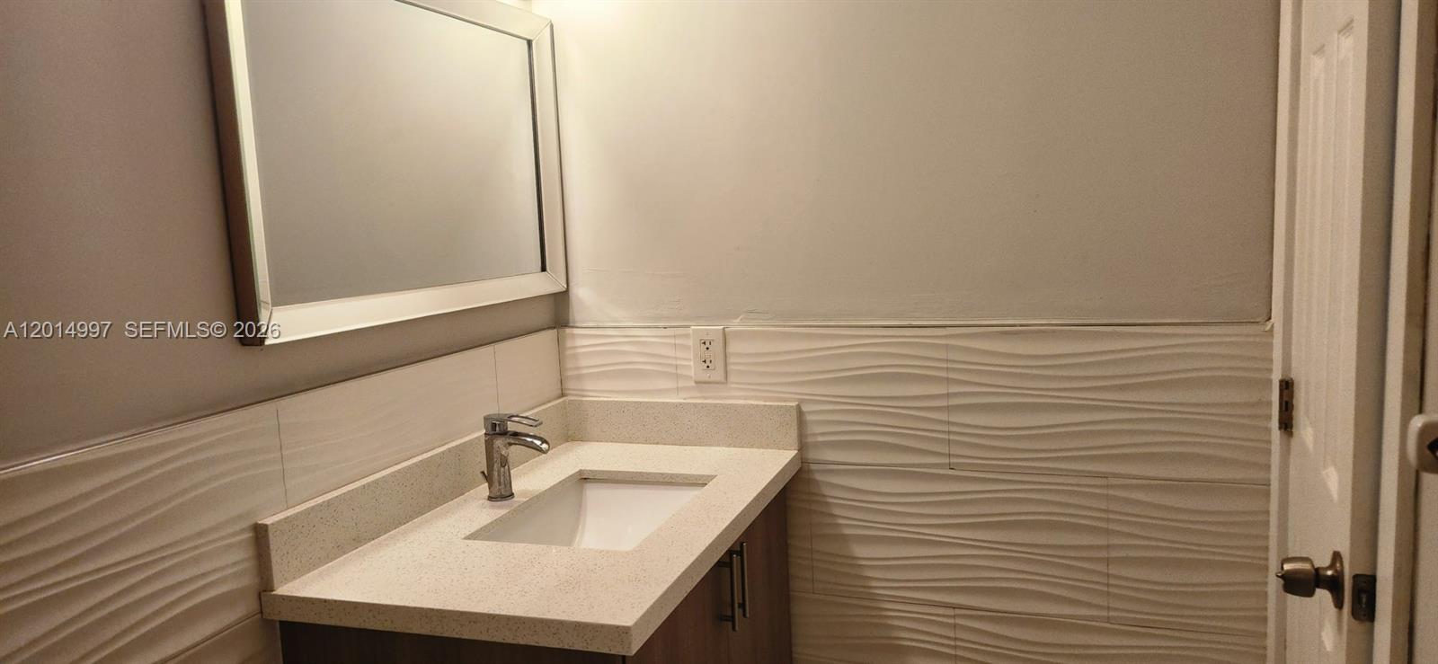 LAKEWOOD VILLAS CONDO - Residential Lease