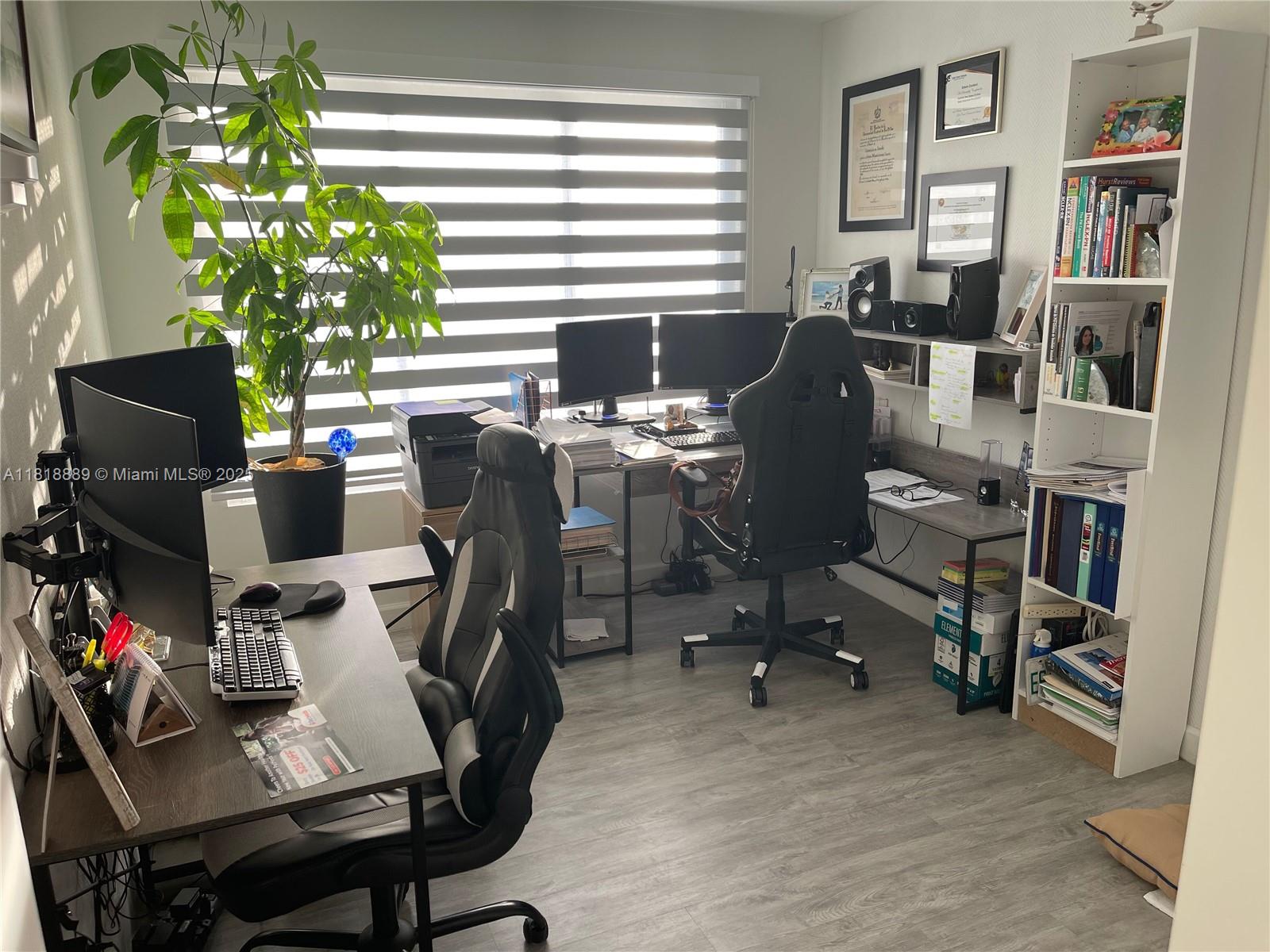 PARADISE GARDENS - Residential