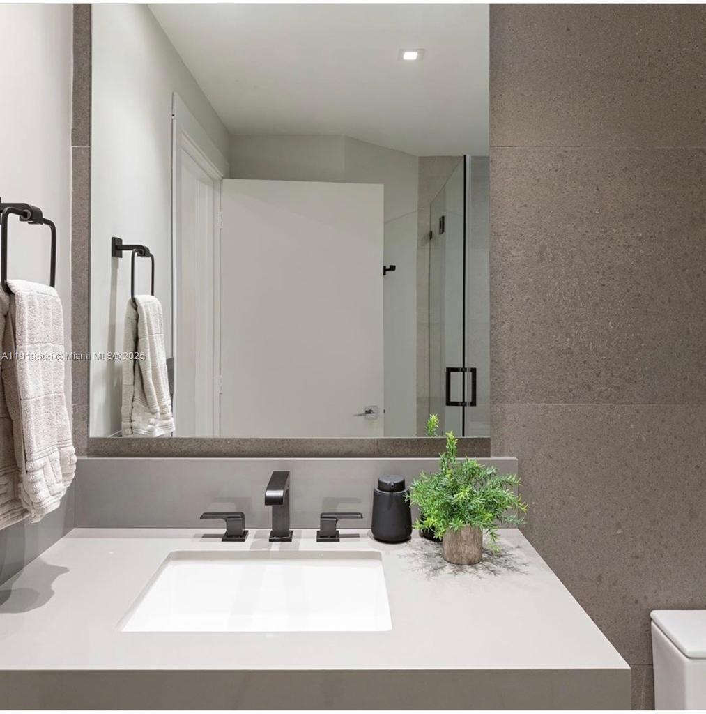 RESORT VILLA TWO CONDO - Residential Lease