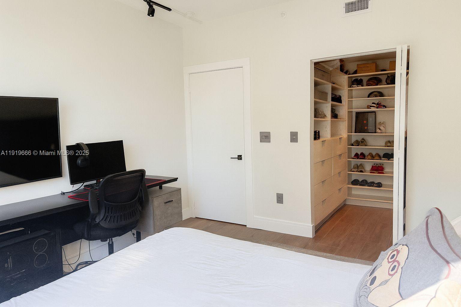 RESORT VILLA TWO CONDO - Residential Lease