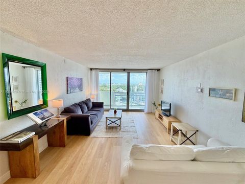 1500 Bay Rd 1274S Miami Beach FL 33139