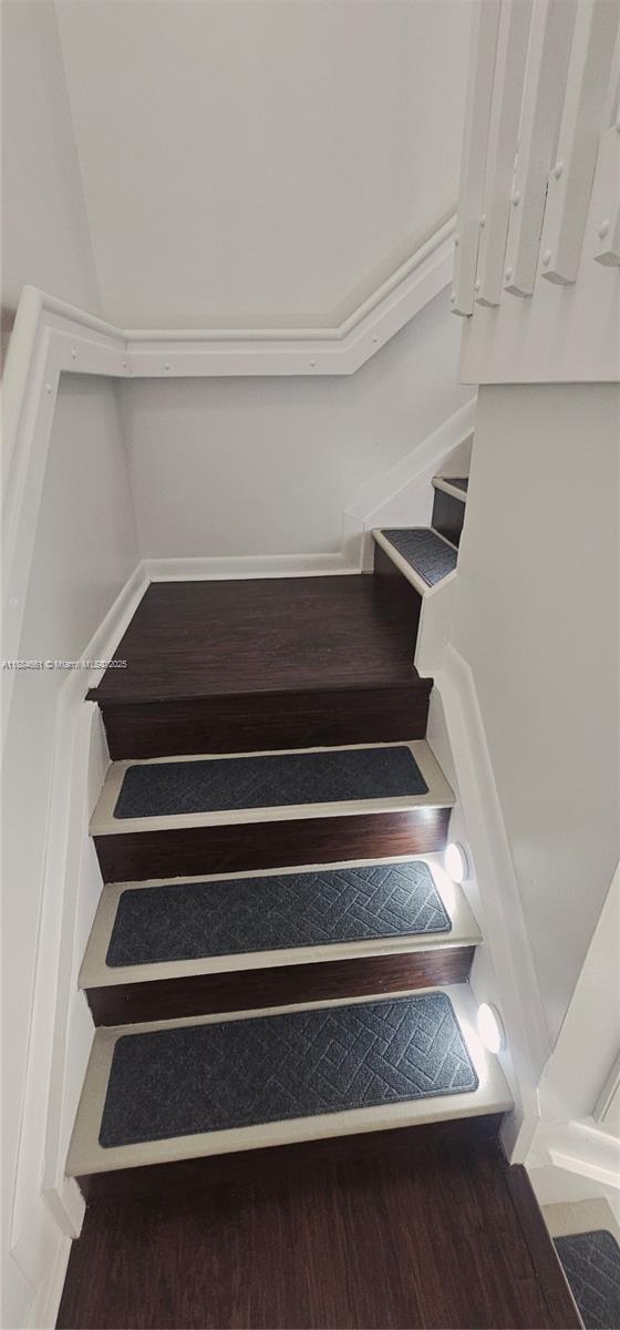 UNIVERSITY PARK - Residential Lease