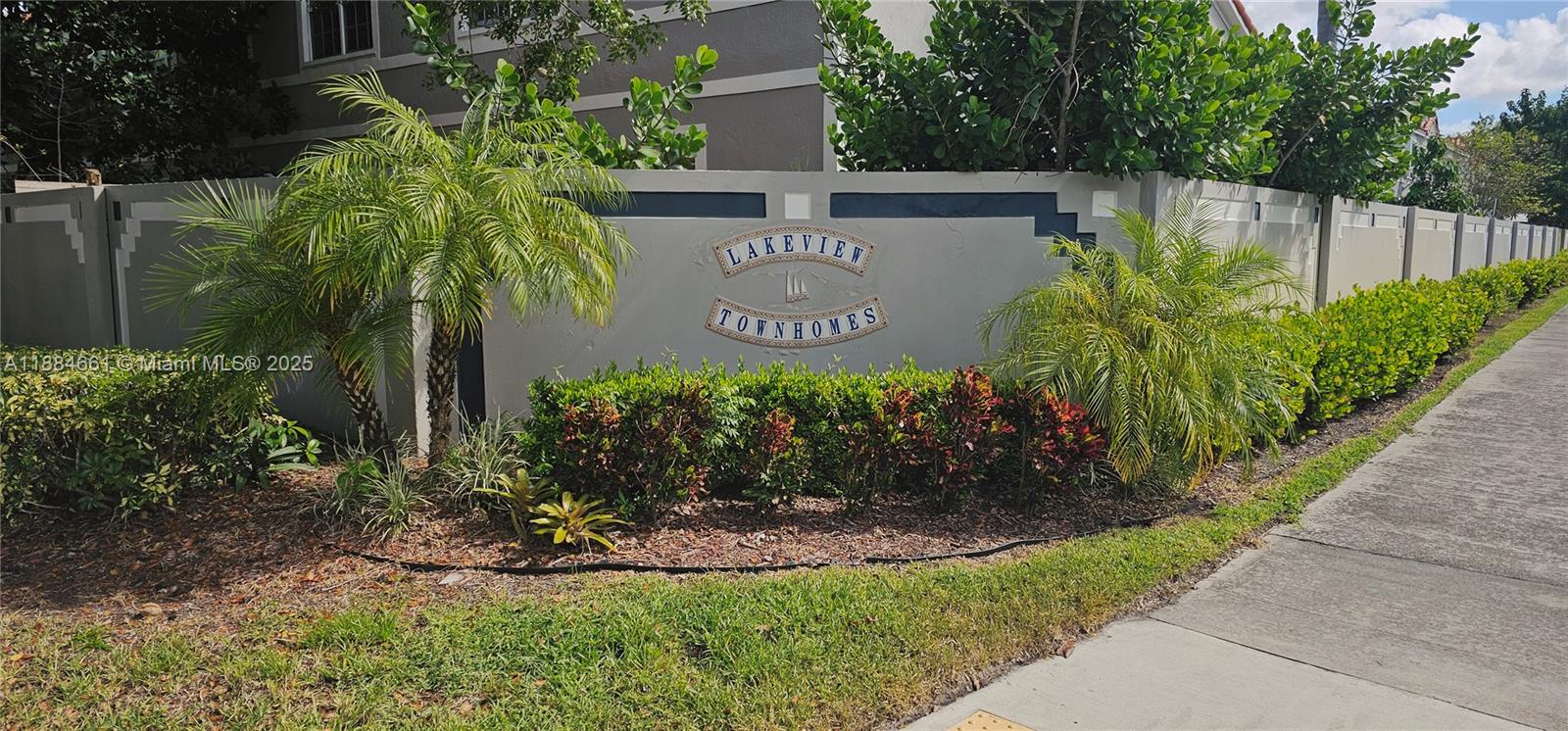 UNIVERSITY PARK - Residential Lease