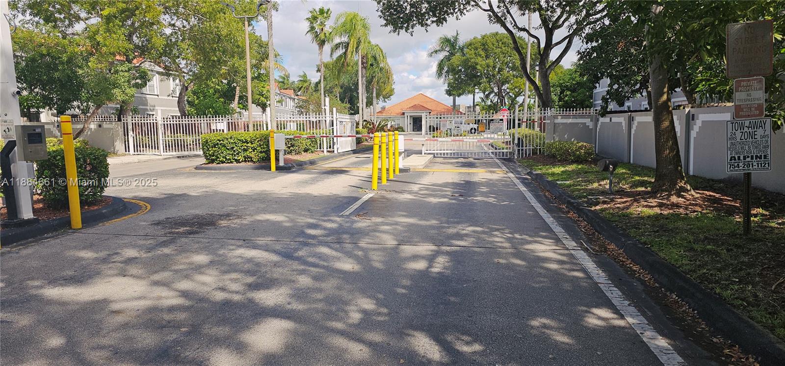 UNIVERSITY PARK - Residential Lease