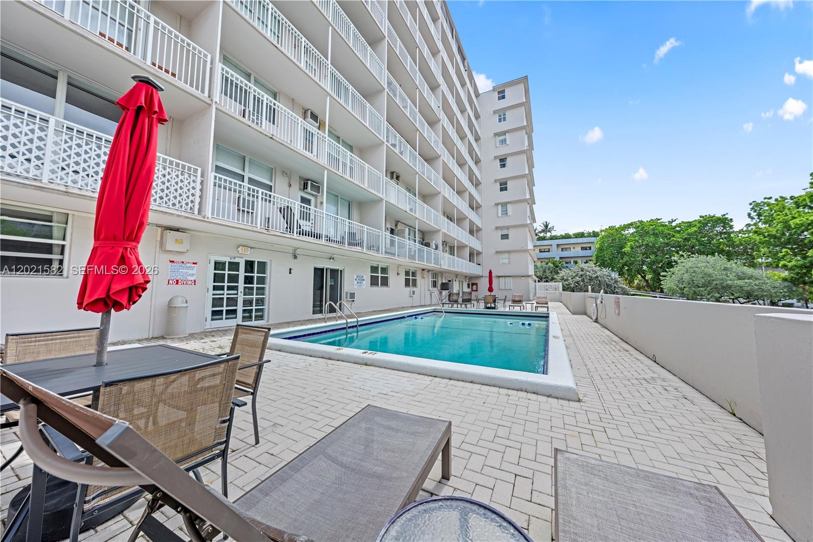 LINCOLN TOWERS CONDO - Residential