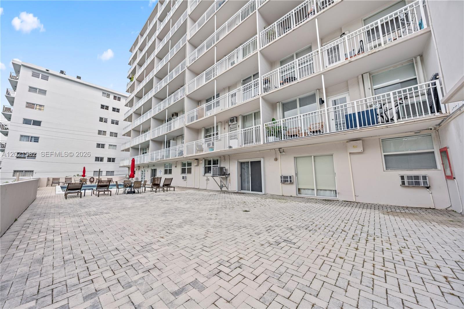 LINCOLN TOWERS CONDO - Residential