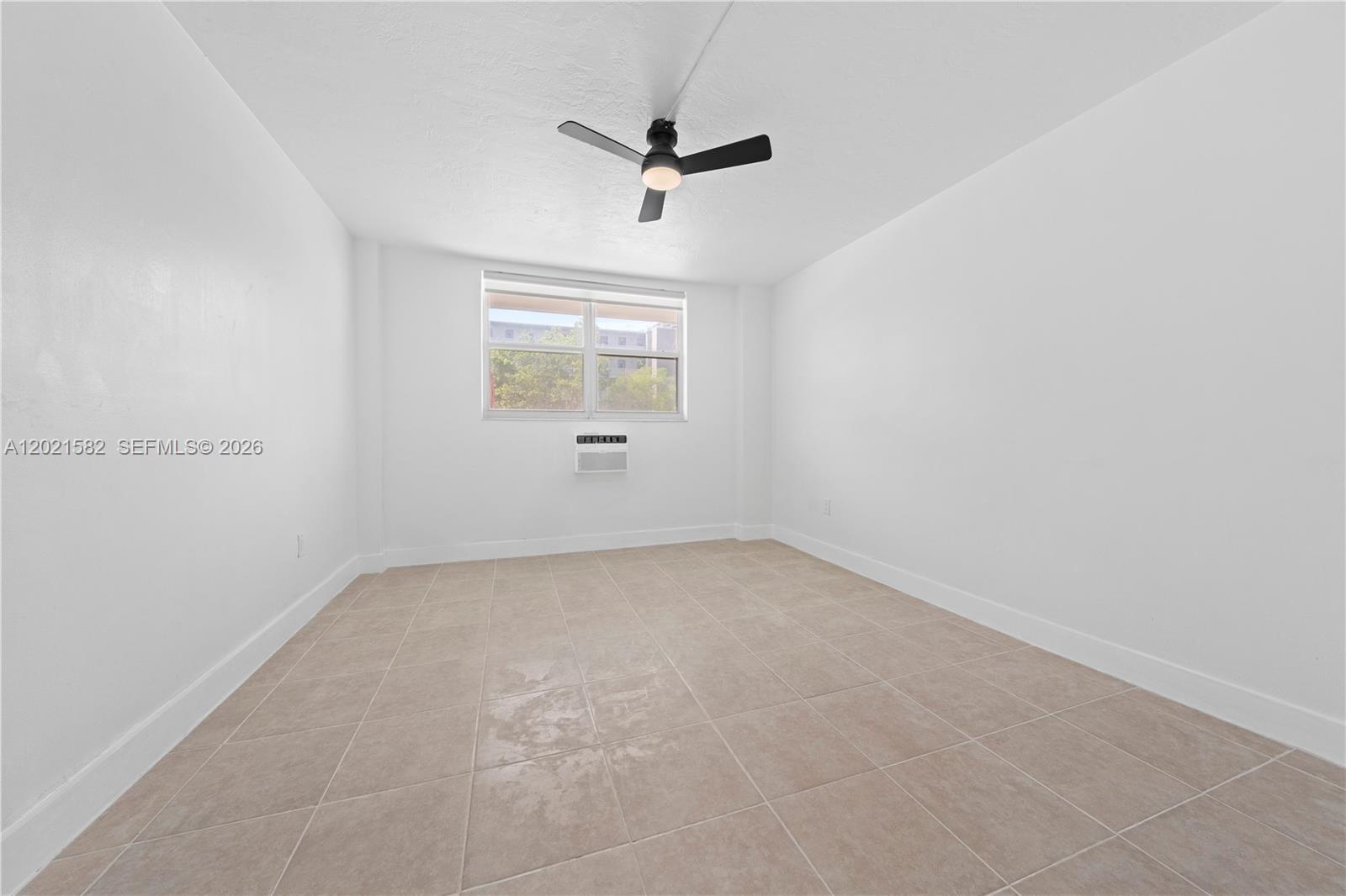 LINCOLN TOWERS CONDO - Residential