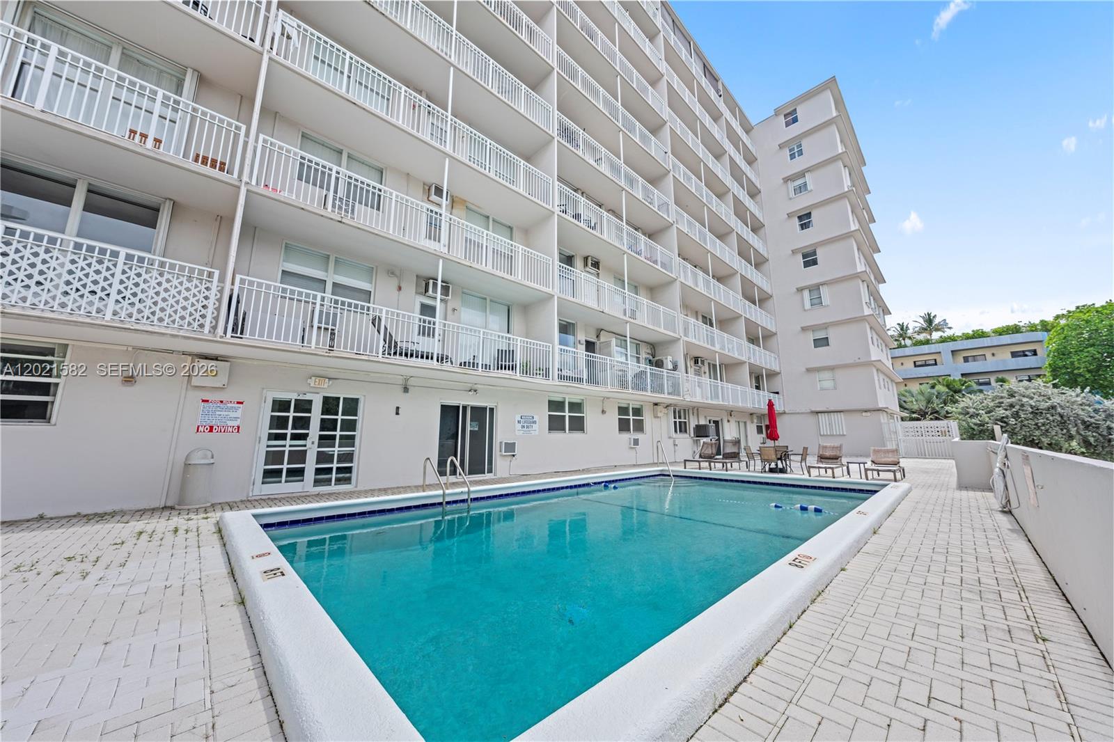 LINCOLN TOWERS CONDO - Residential