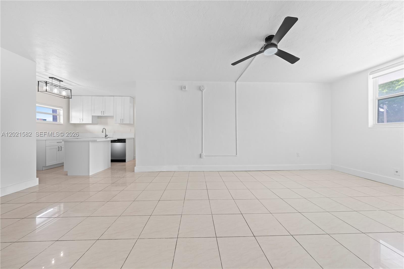 LINCOLN TOWERS CONDO - Residential