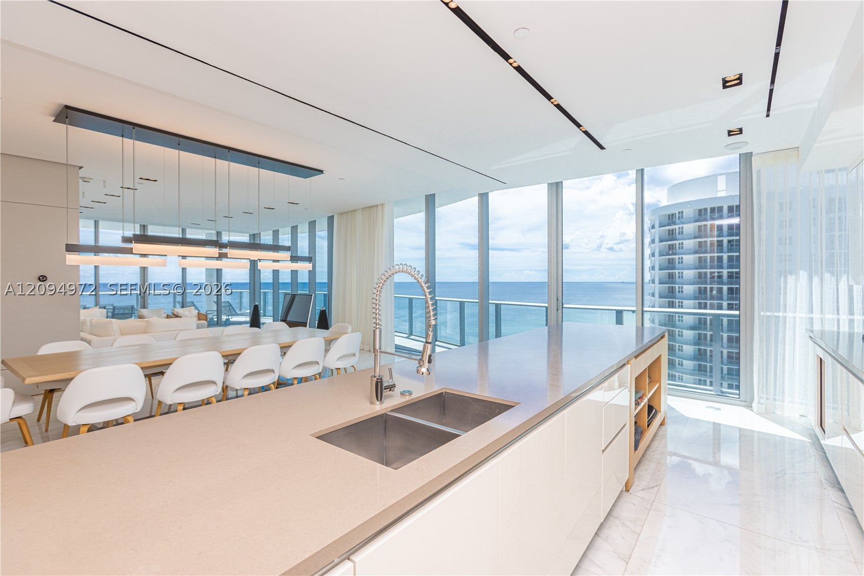 17475 Collins Ave 1602
