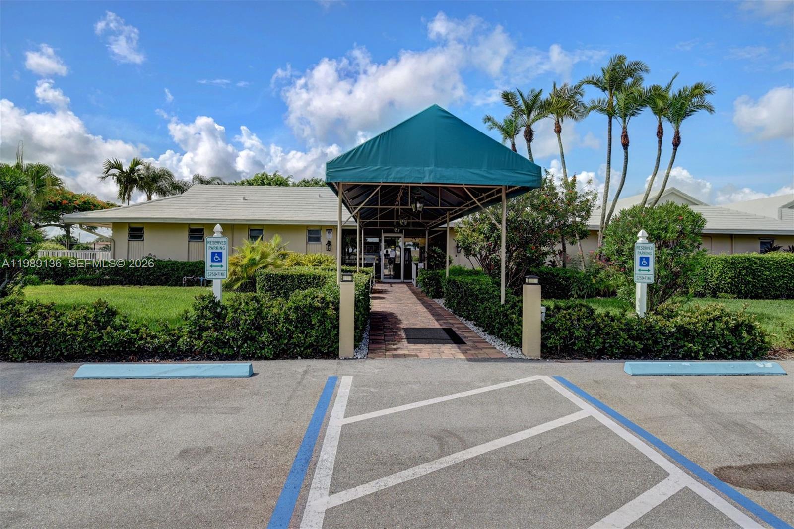 BOCA LAKES CONDO - Residential