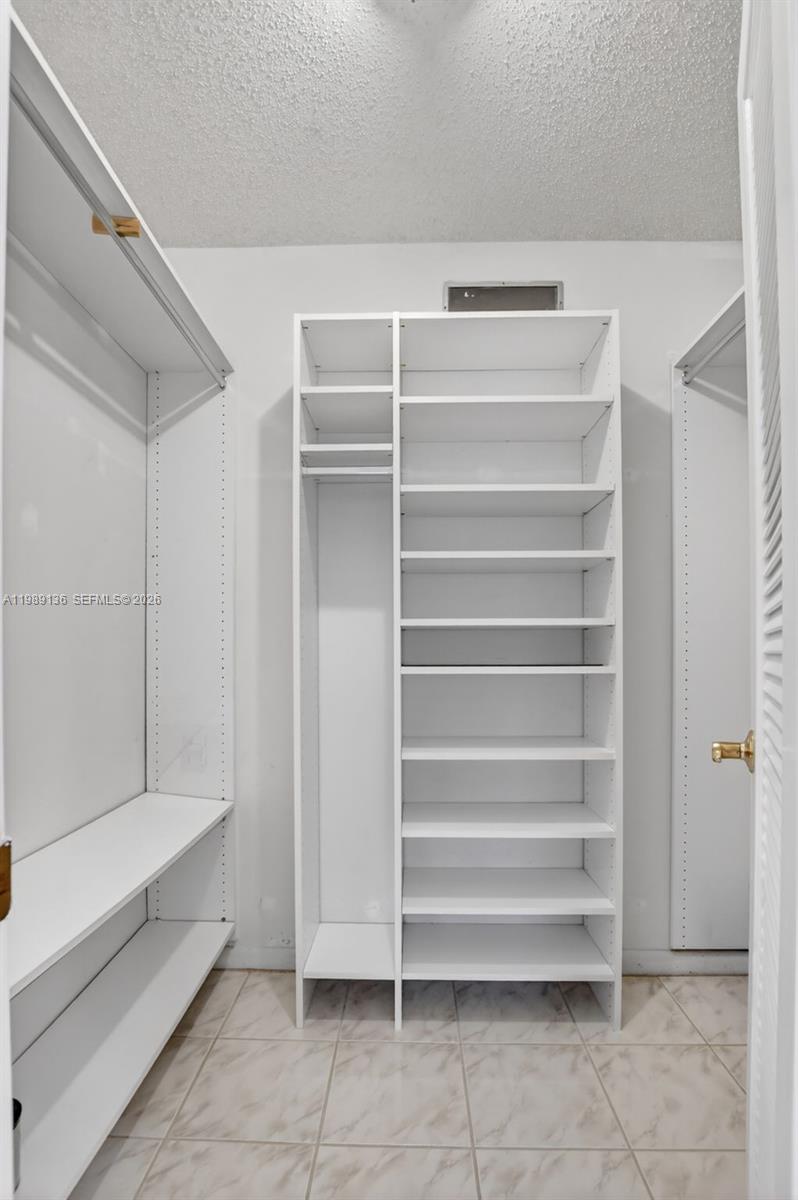 BOCA LAKES CONDO - Residential