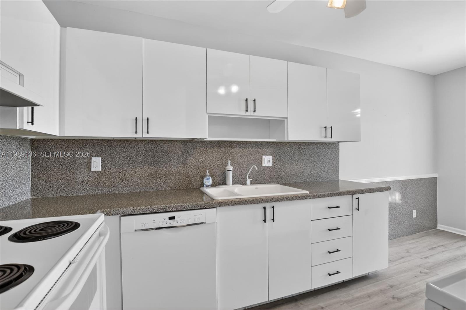 BOCA LAKES CONDO - Residential