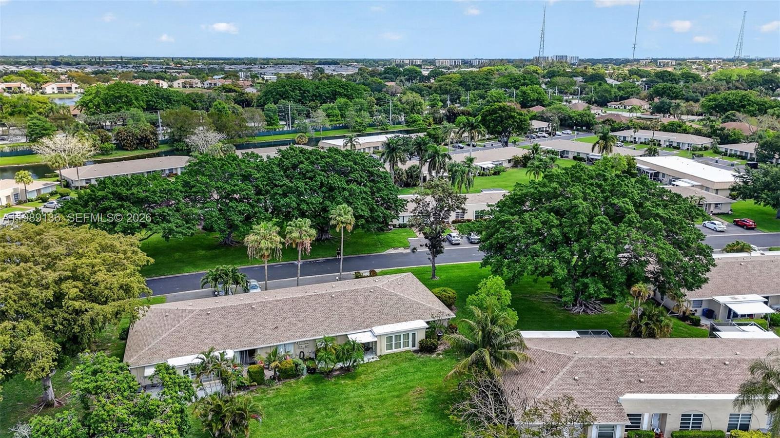 BOCA LAKES CONDO - Residential
