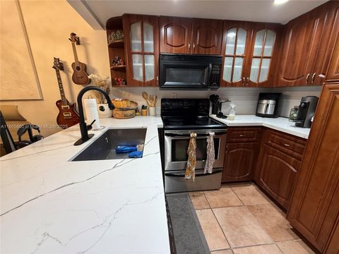 540 Brickell Key Dr 212 Miami FL 33131