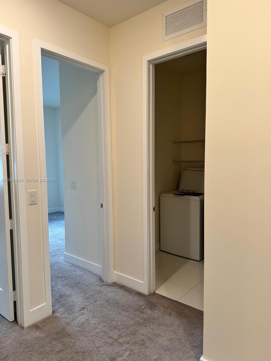 LANDMARK AT DORAL CENTRAL - Residential Lease