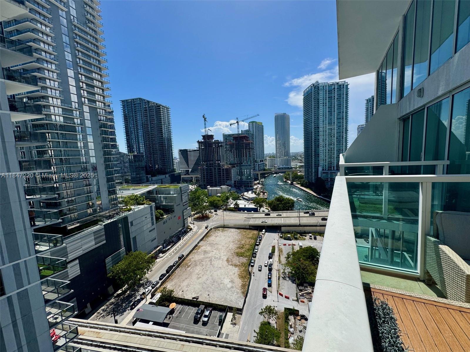 BRICKELL ON THE RIVER S T - Residential