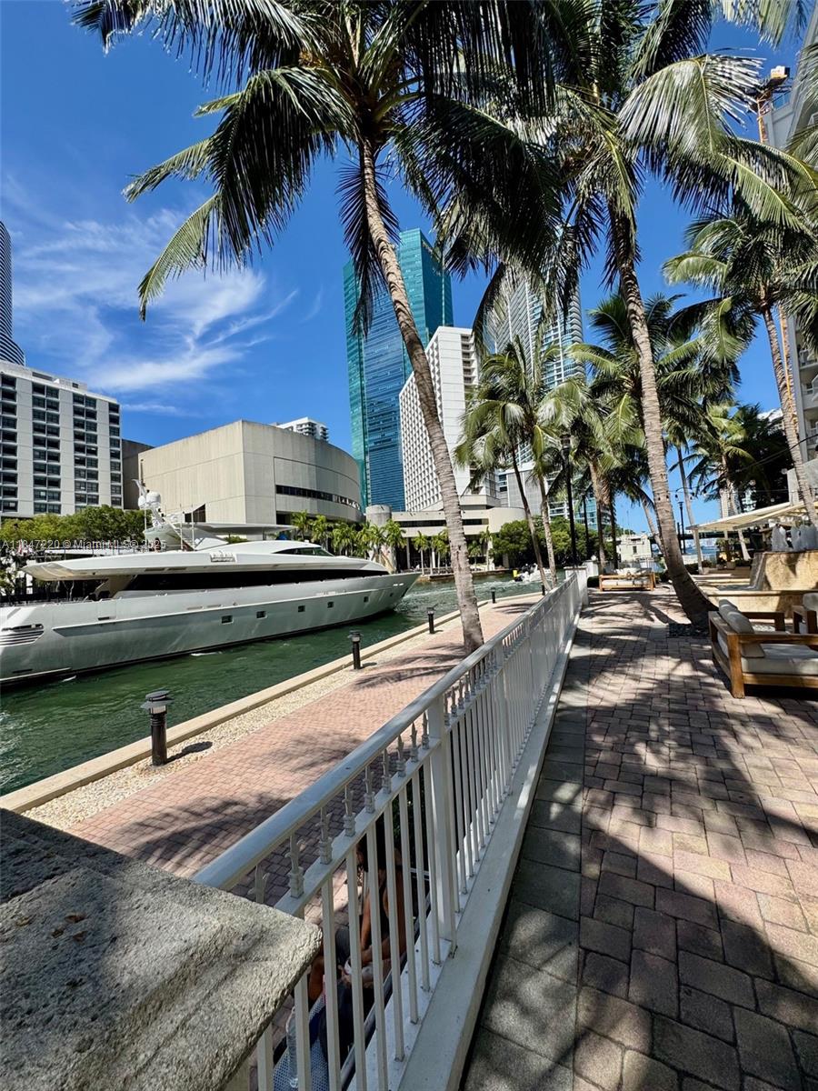 BRICKELL ON THE RIVER S T - Residential
