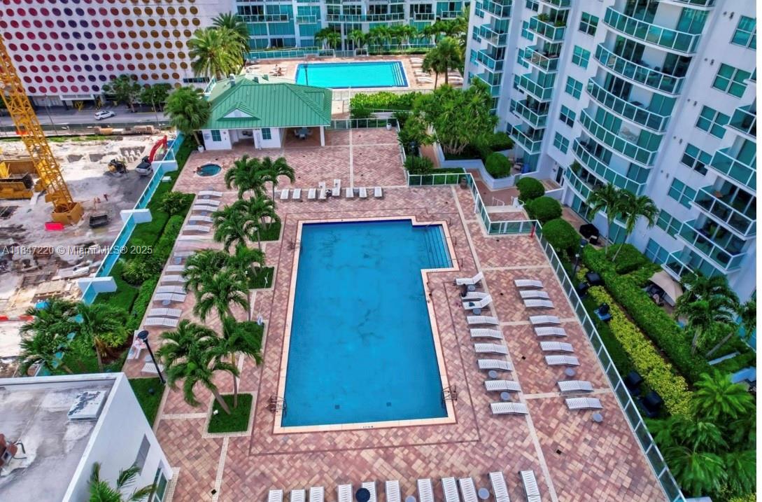 BRICKELL ON THE RIVER S T - Residential