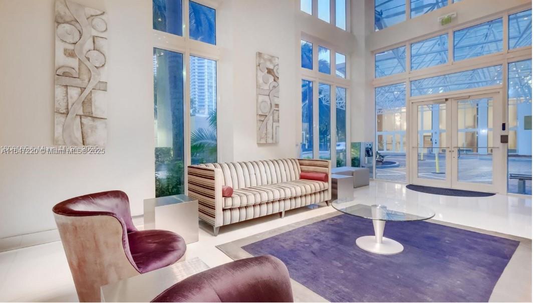 BRICKELL ON THE RIVER S T - Residential