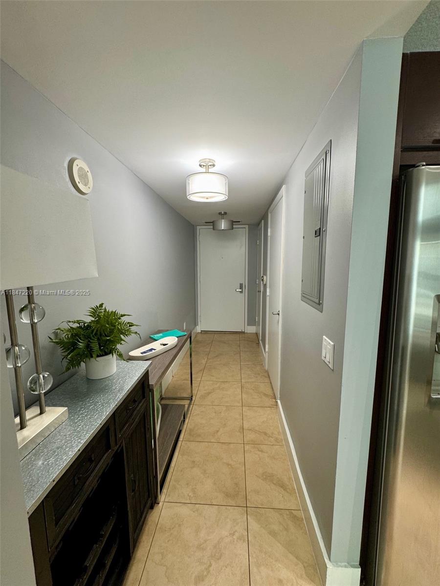 BRICKELL ON THE RIVER S T - Residential