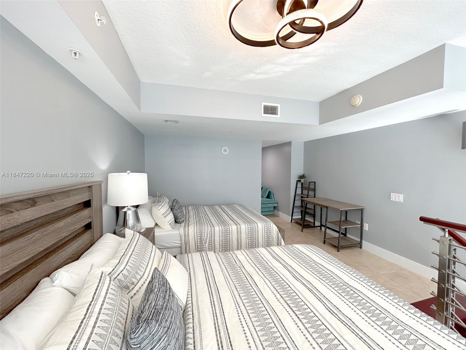 BRICKELL ON THE RIVER S T - Residential