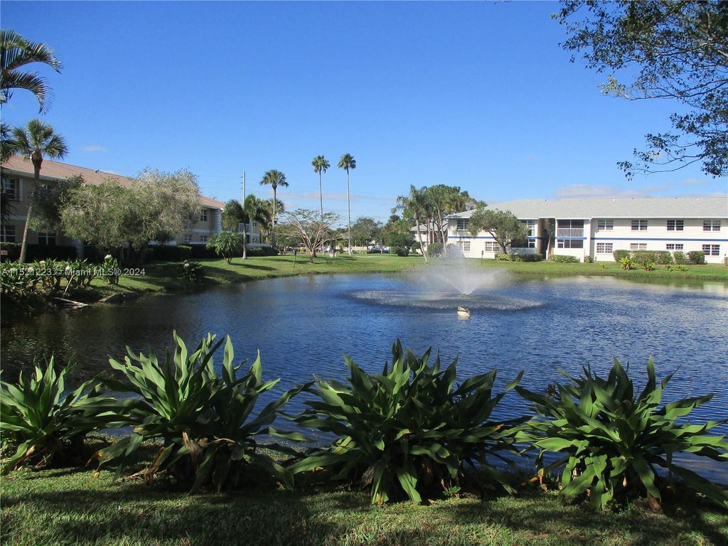 Photo of 1540 SE Royal Green Cir #I 102, Port Saint Lucie, FL 34952 (MLS # A11521223)