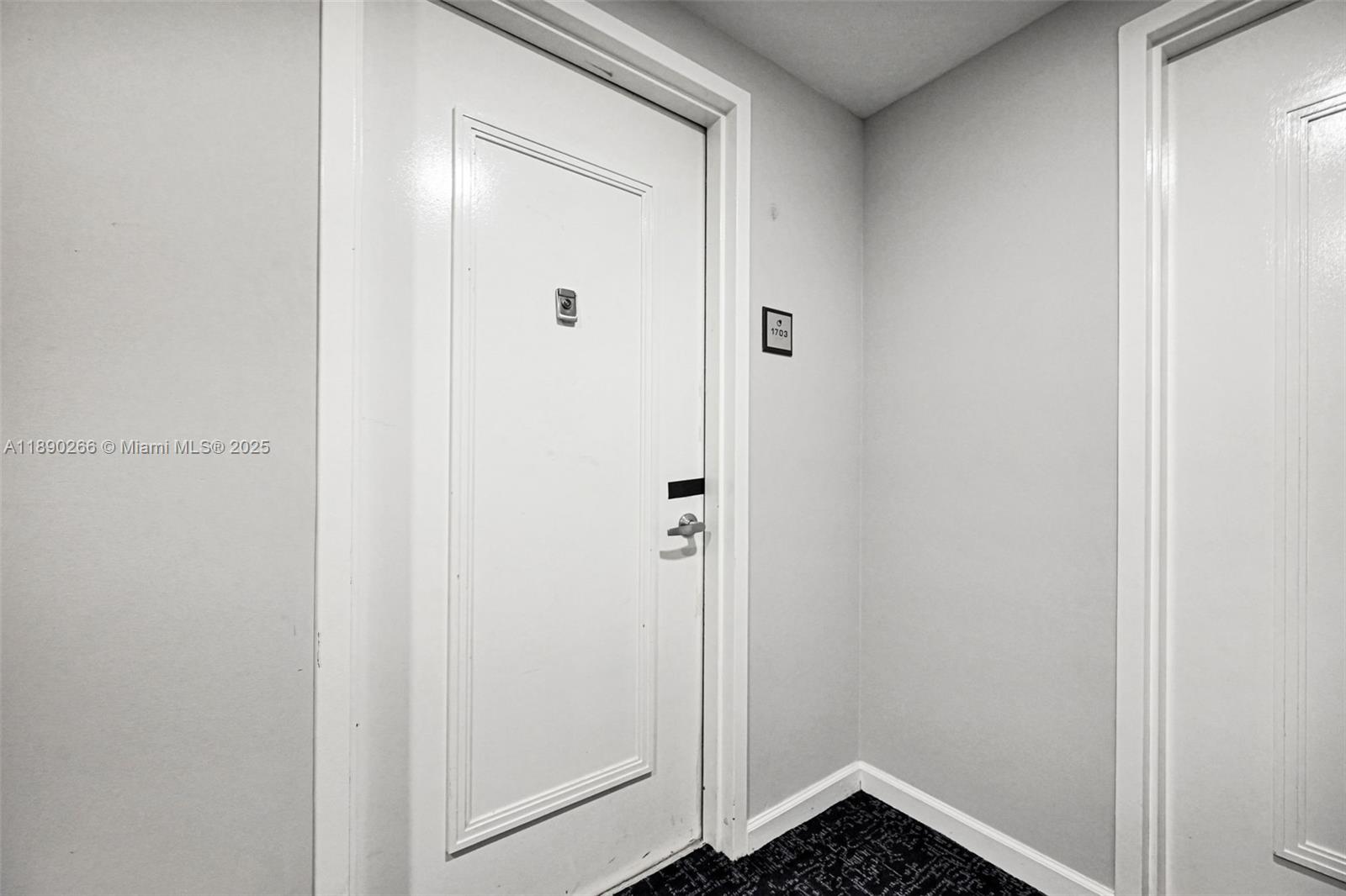 METROPOLIS I AT DADELAND - Residential