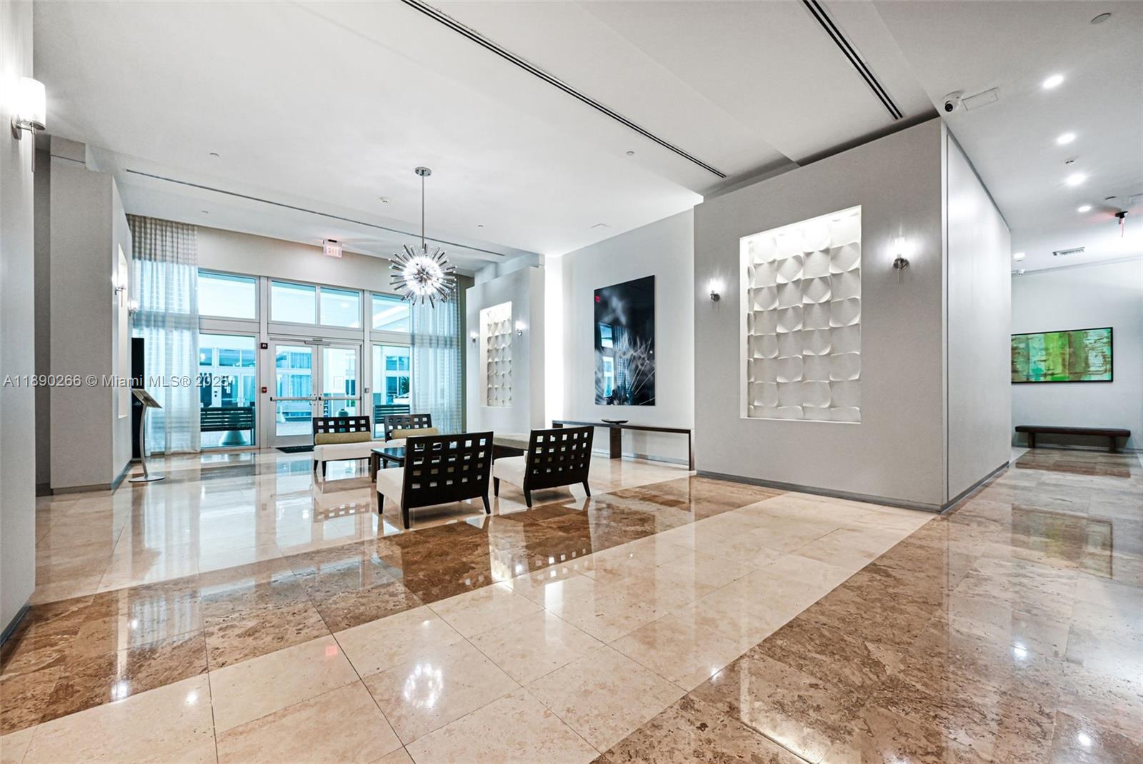 METROPOLIS I AT DADELAND - Residential