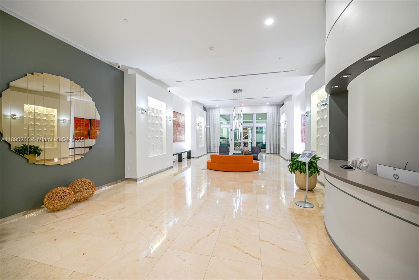METROPOLIS I AT DADELAND - Residential