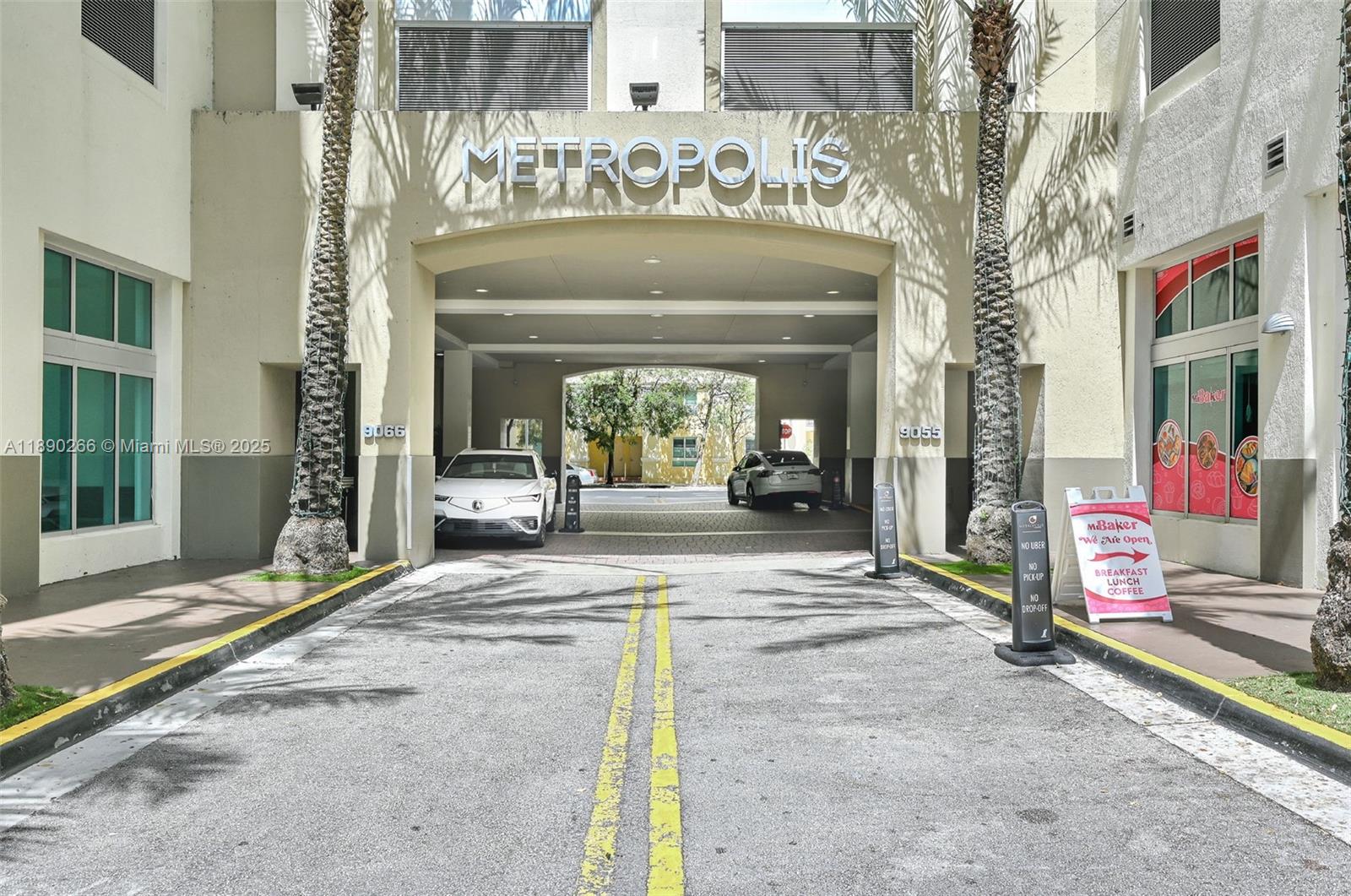 METROPOLIS I AT DADELAND - Residential