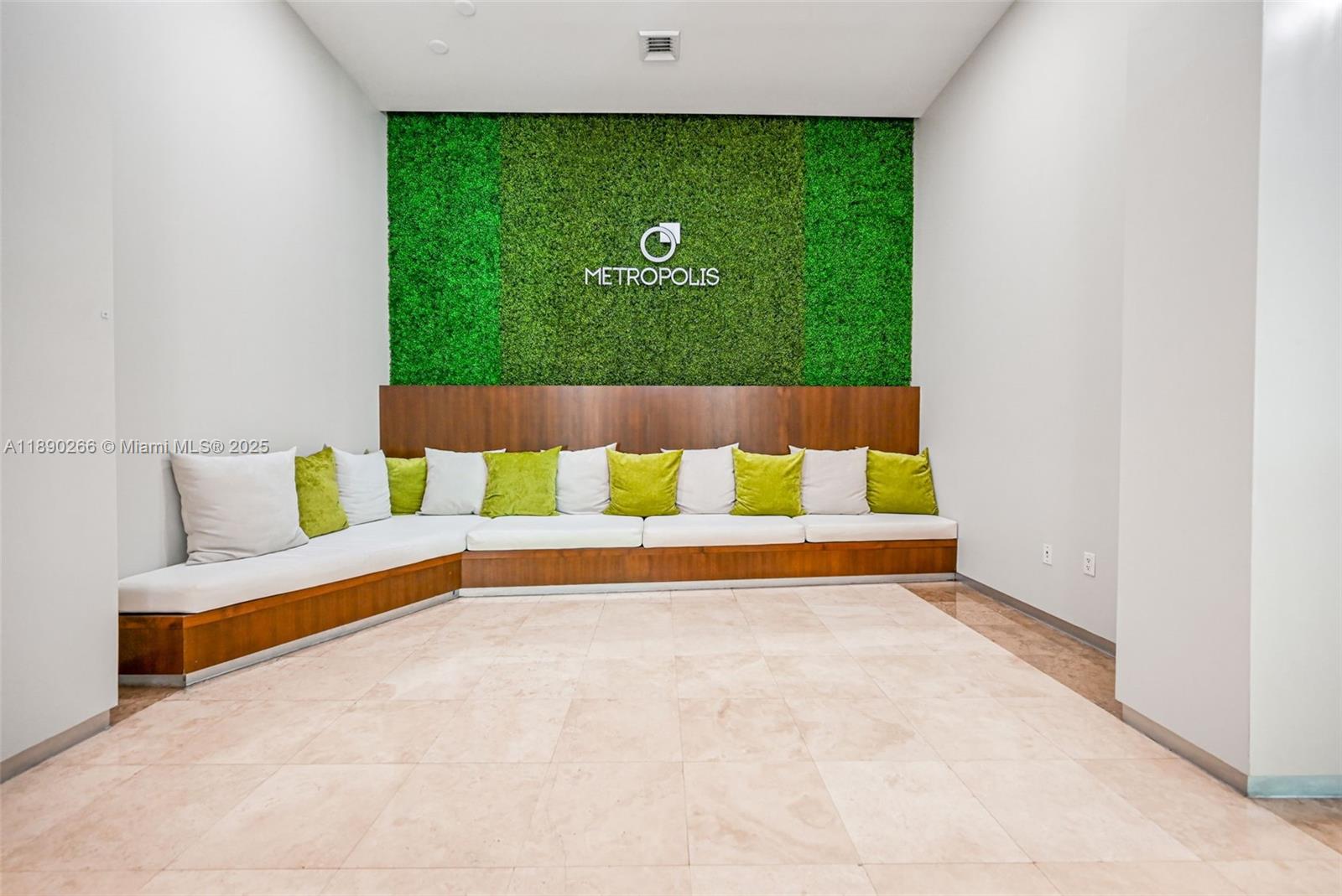 METROPOLIS I AT DADELAND - Residential
