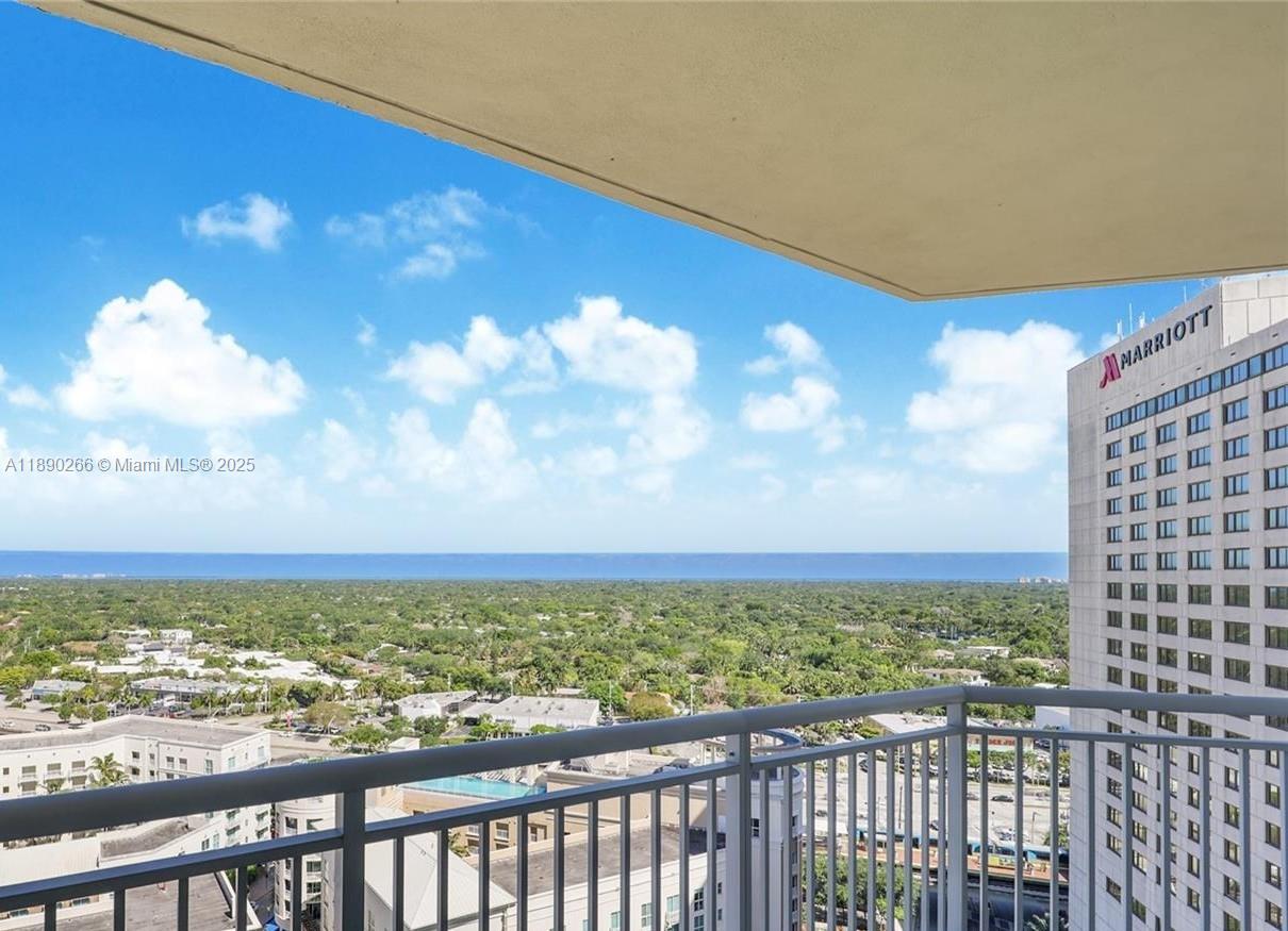 METROPOLIS I AT DADELAND - Residential