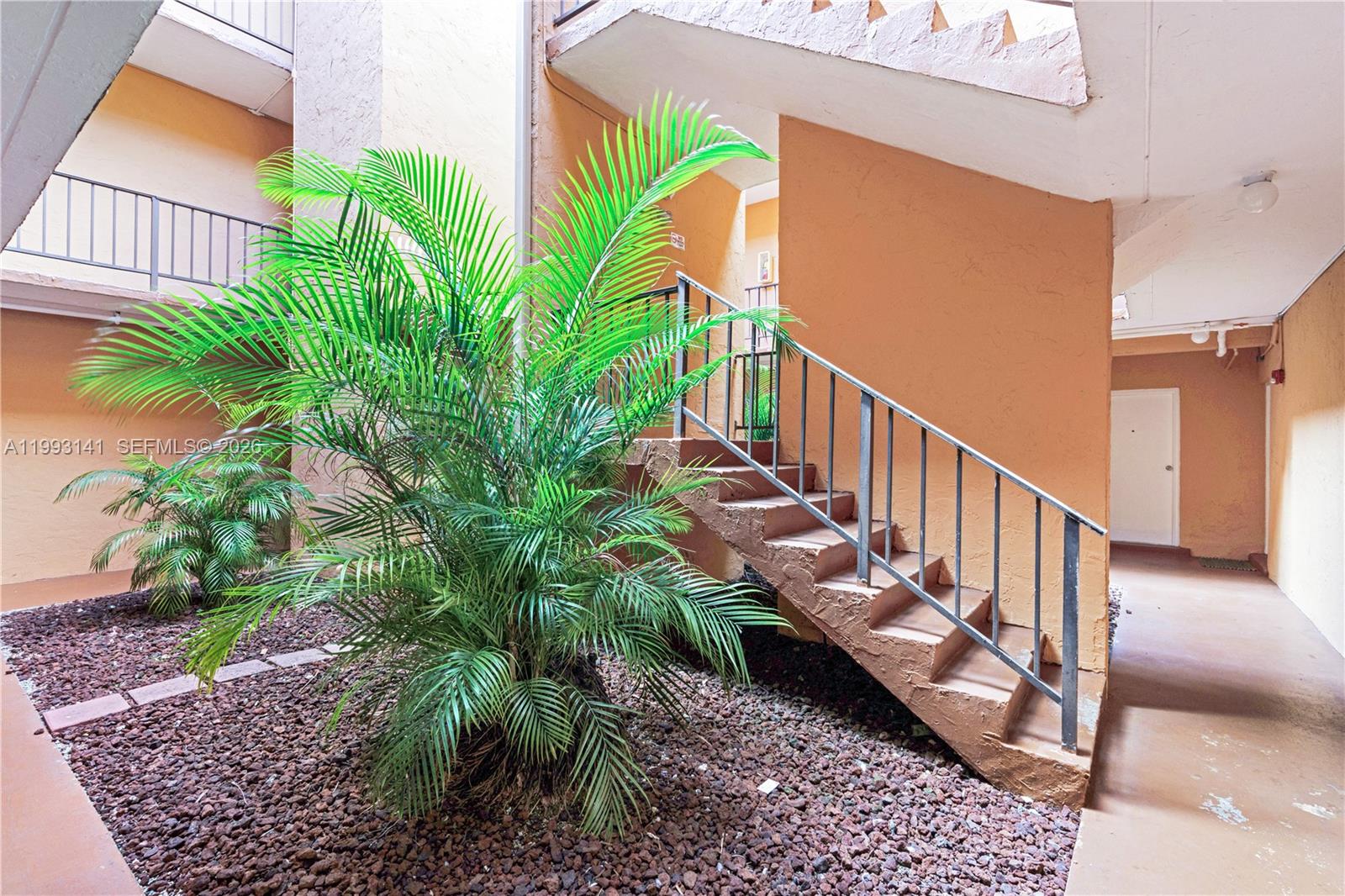 SUNSET PALMS EAST CONDO - Residential