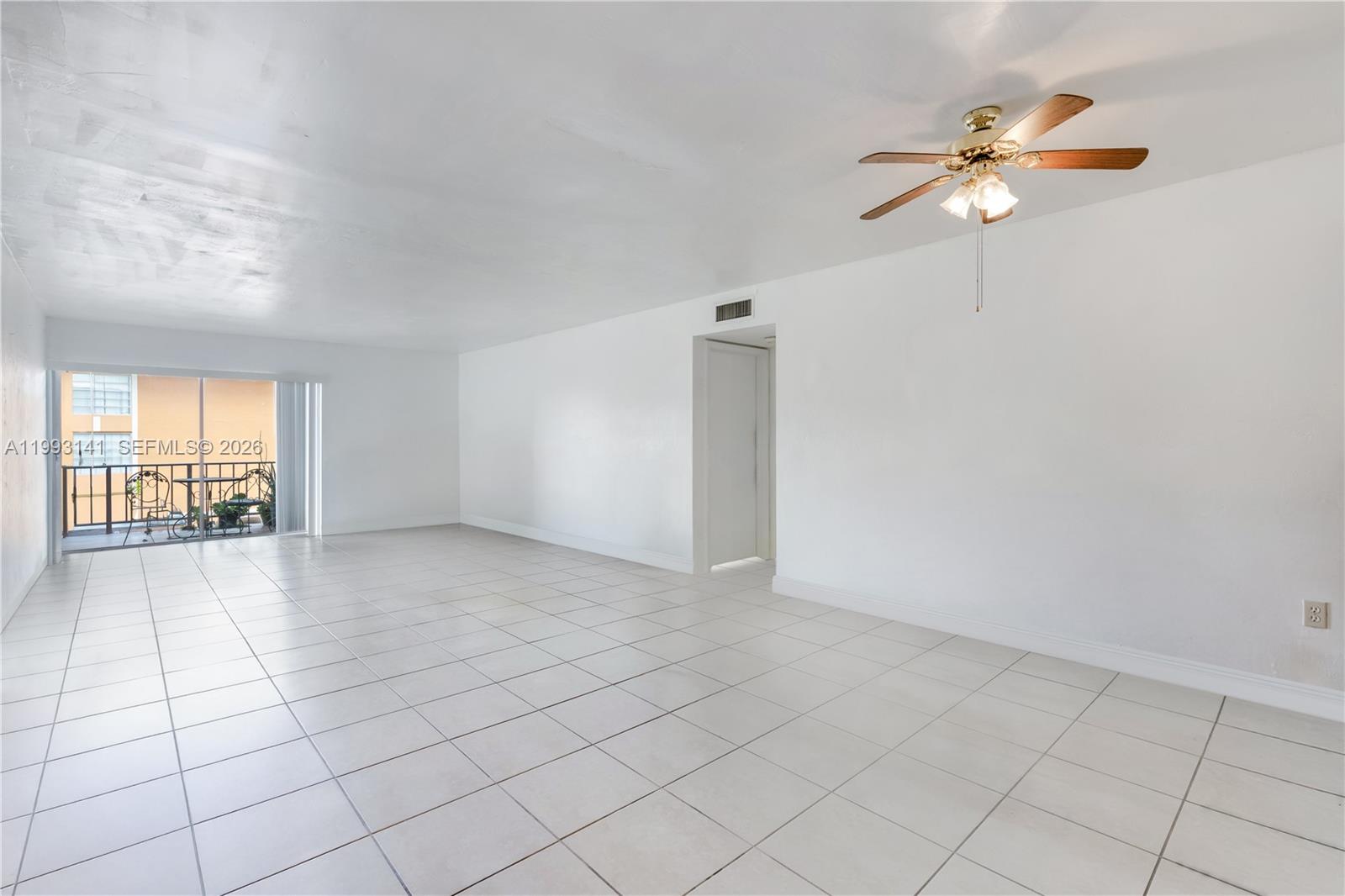 SUNSET PALMS EAST CONDO - Residential
