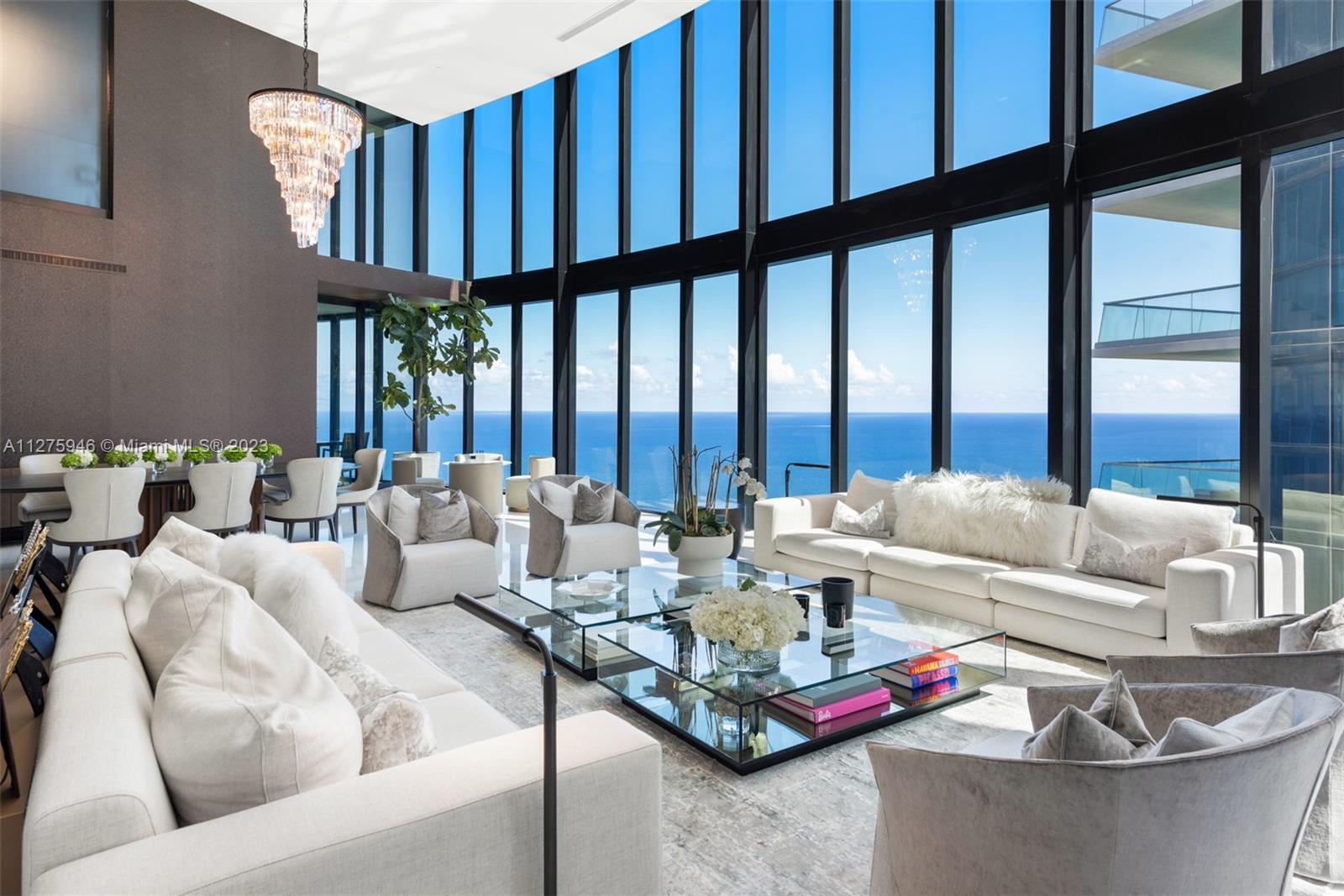 PORSCHE DESIGN TOWER - Residential