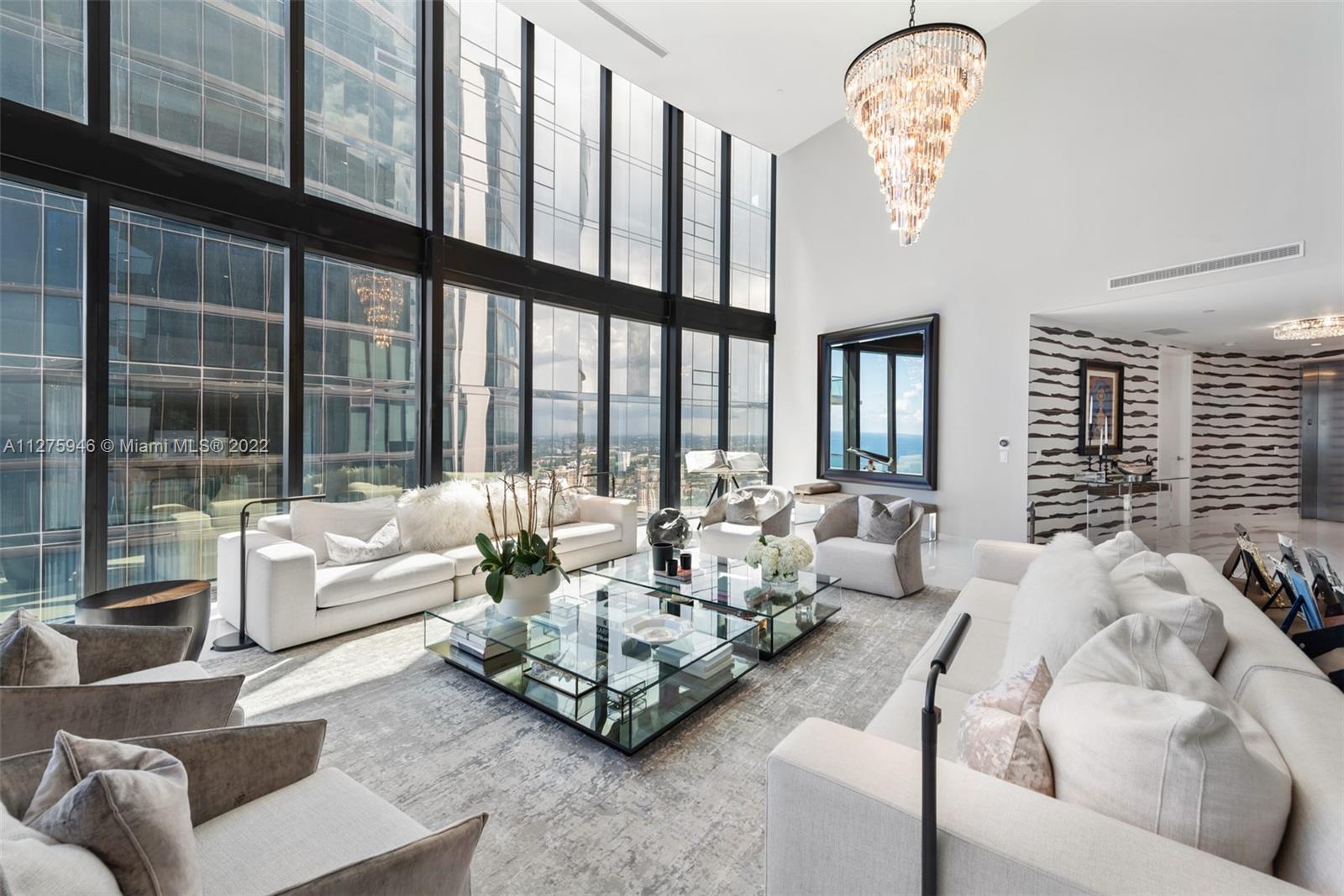 PORSCHE DESIGN TOWER - Residential