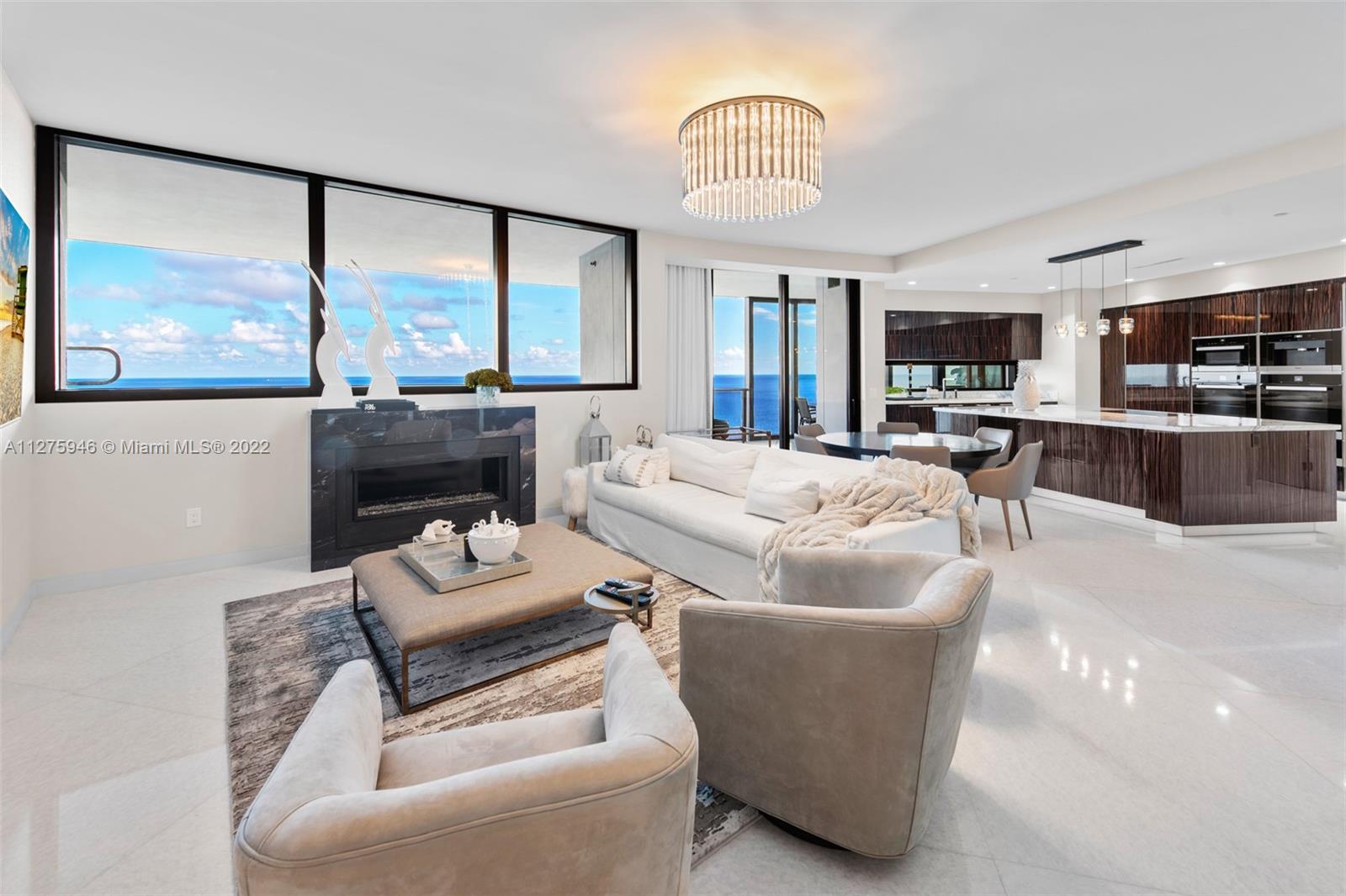 PORSCHE DESIGN TOWER - Residential