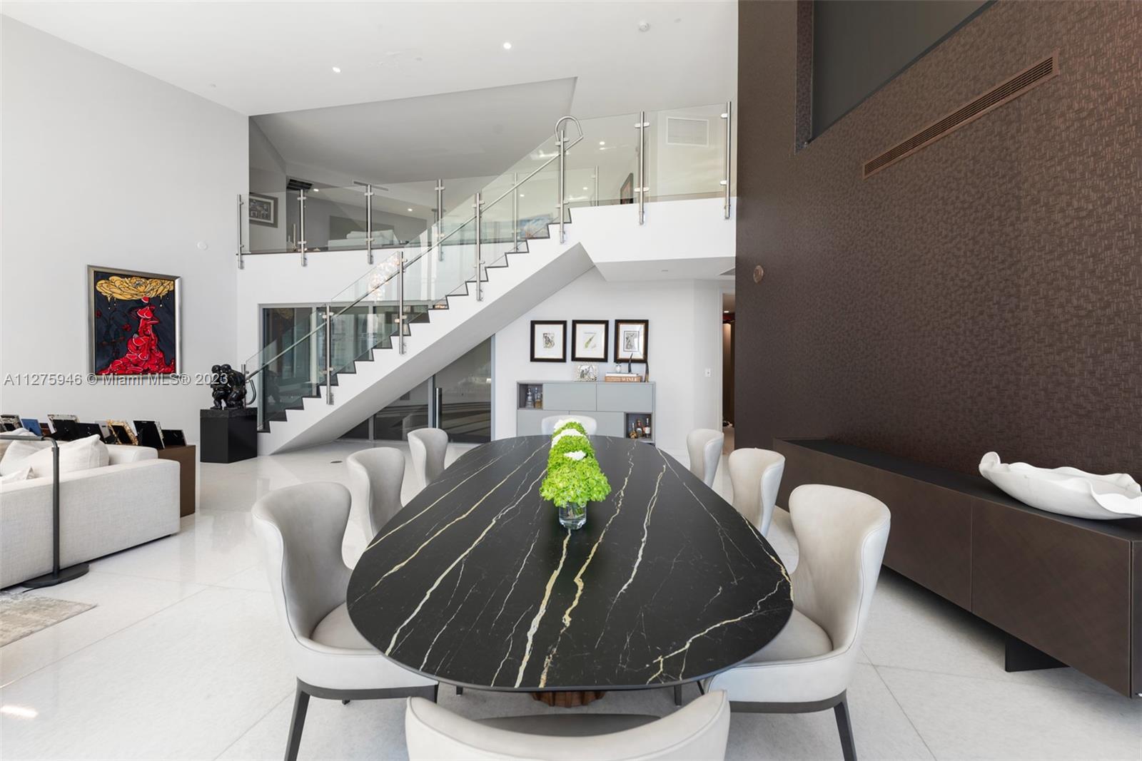 PORSCHE DESIGN TOWER - Residential